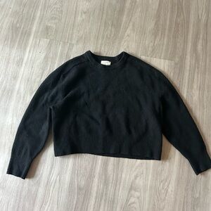 Universal Thread Black Crew Neck Sweater